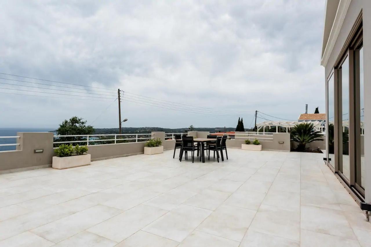 Etherealvilla-Family Villa With Pool Lourdata  Exterior photo